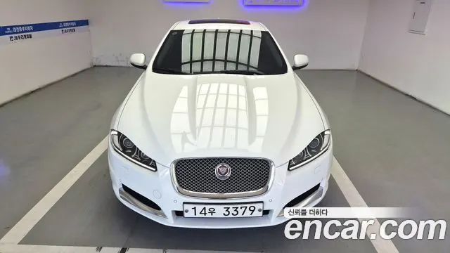 JAGUAR NEW XF 2015 — 114 000 км, белый, Корея — под ключ — фото 10