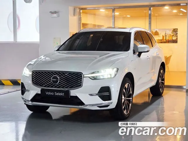 VOLVO XC60 2026