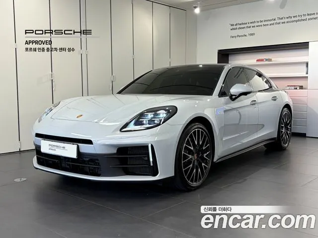 PORSCHE PANAMERA 976 2025