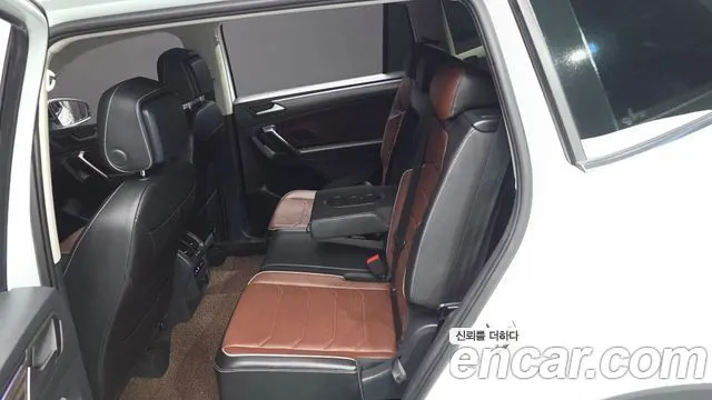 VOLKSWAGEN TIGUAN ALLSPACE 2024 — 38 090 км, белый, Корея — под ключ — фото 12