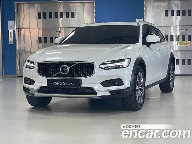 VOLVO V90 CROSS COUNTRY 2025 — 16 207 км, белый, Корея — под ключ — фото 12