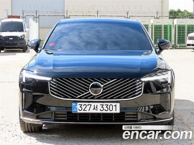 VOLVO S90 2026