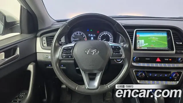 HYUNDAI SONATA 2018 — 147 742 км, серебристый, Корея — под ключ — фото 12