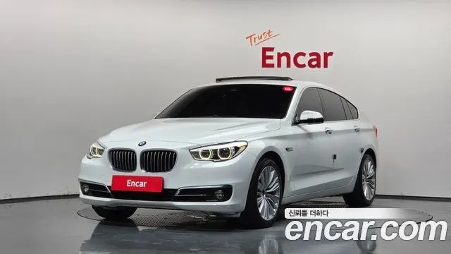 BMW 5 SERIES GT 2016 — 149 486 км, белый, Корея — под ключ — фото 1