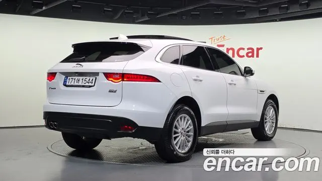 JAGUAR F-PACE 2018 — 136 294 км, белый, Корея — под ключ — фото 2