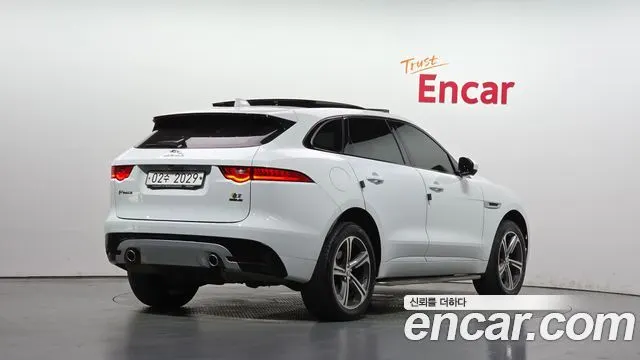 JAGUAR F-PACE 2017 — 126 526 км, белый, Корея — под ключ — фото 2