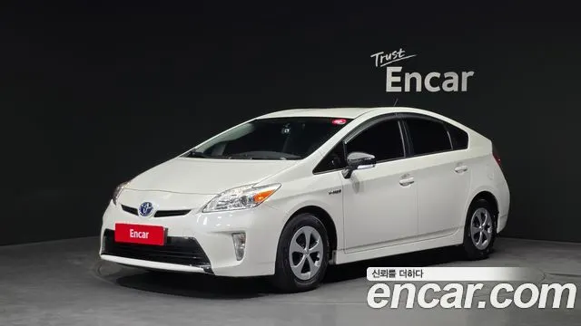 TOYOTA PRIUS 2015