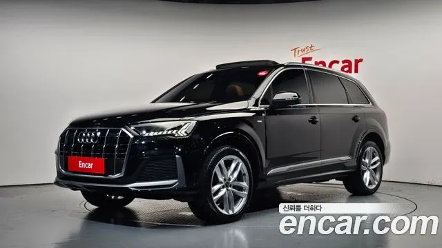 AUDI Q7 4M 2023