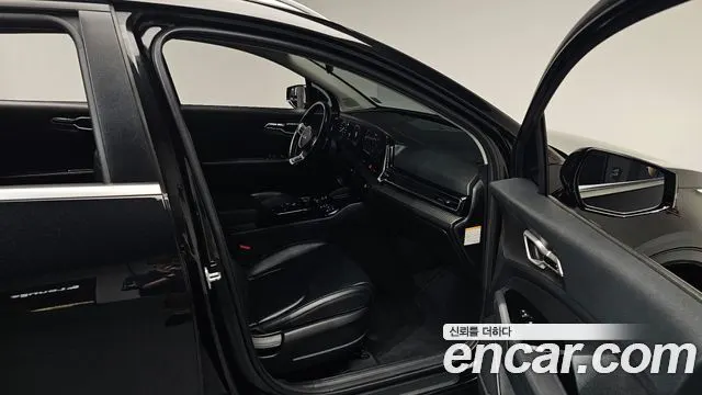 KIA SPORTAGE HYBRID 2022 — 94 516 км, чёрный, Корея — под ключ — фото 11