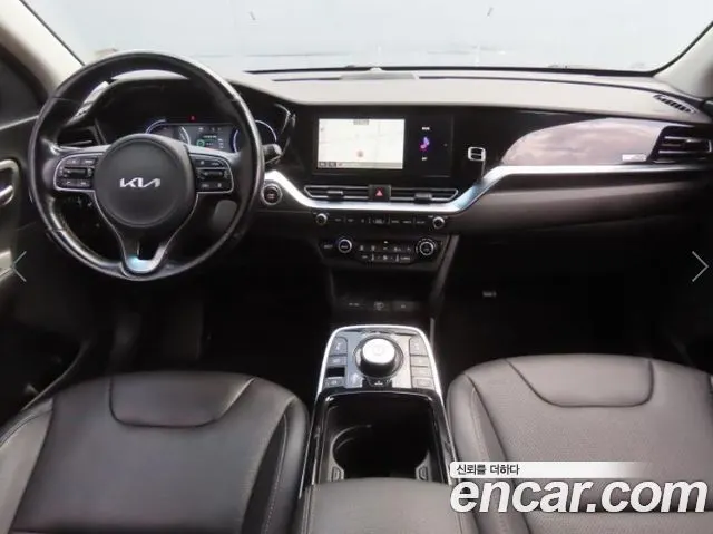KIA NIRO PLUS 2024 — 145 231 км, белый, Корея — под ключ — фото 8