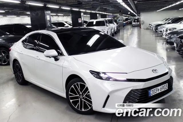 TOYOTA CAMRY 2026