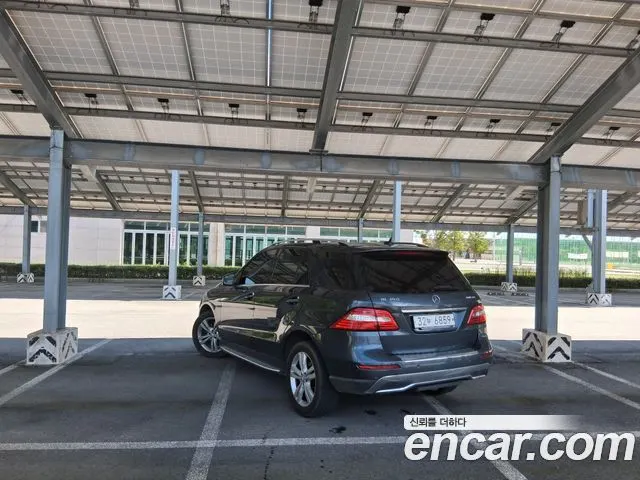 MERCEDES-BENZ M-CLASS W166 2015 — 130 000 км, серый, Корея — под ключ — фото 3
