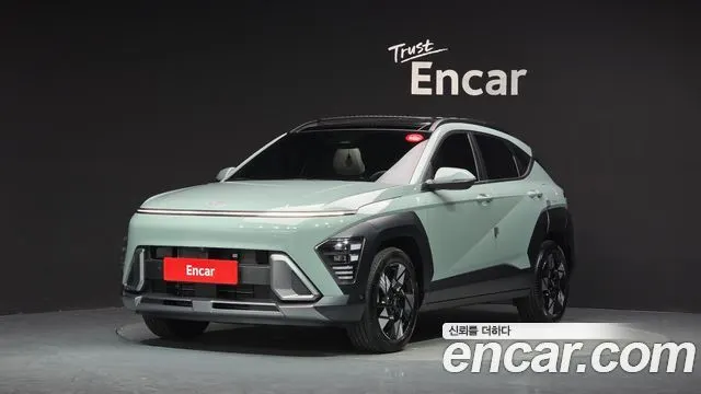 HYUNDAI KONA HYBRID 2025 — 3 425 км, тёмно-зелёный, Корея — под ключ — фото 1