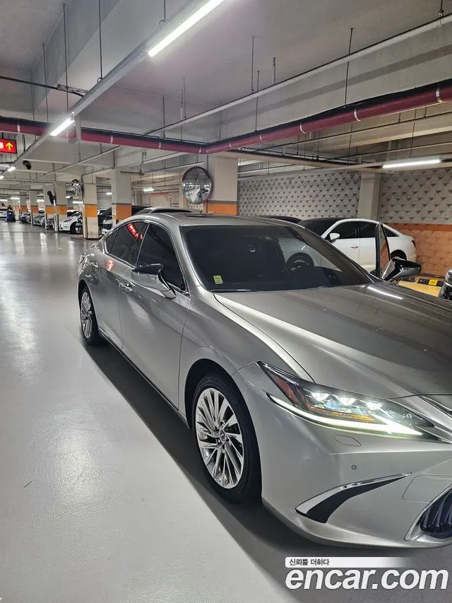 LEXUS ES300H 2021