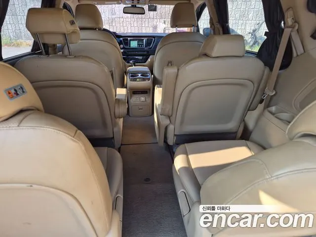 KIA CARNIVAL 2015 — 210 000 км, чёрный, Корея — под ключ — фото 8
