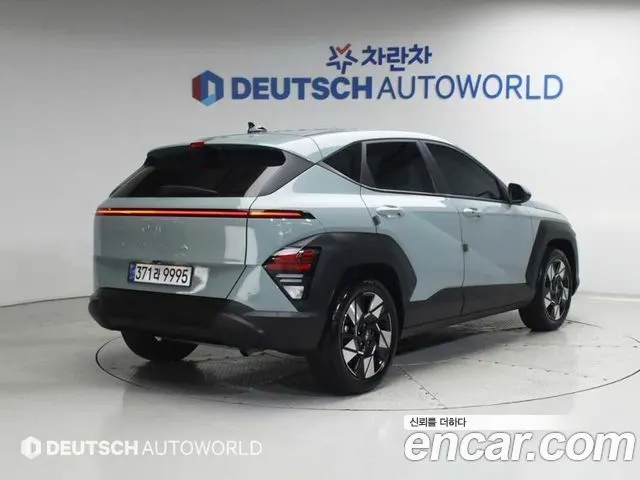 HYUNDAI KONA HYBRID 2024 — 67 750 км, тёмно-зелёный, Корея — под ключ — фото 2