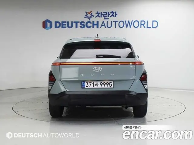 HYUNDAI KONA HYBRID 2024 — 67 750 км, тёмно-зелёный, Корея — под ключ — фото 4