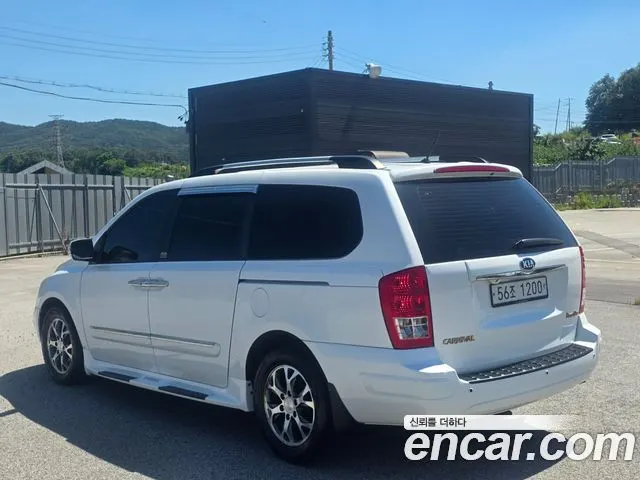 KIA CARNIVAL R 2014 — 126 850 км, белый, Корея — под ключ — фото 6