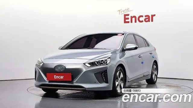 HYUNDAI IONIQ ELECTRIC 2017 — 172 249 км, светло-серебристый, Корея — под ключ — фото 1