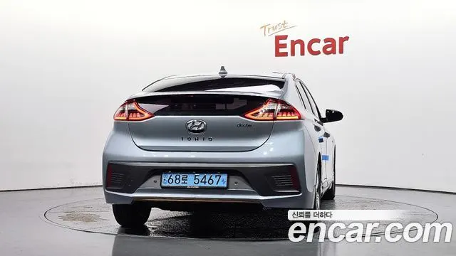 HYUNDAI IONIQ ELECTRIC 2017 — 172 249 км, светло-серебристый, Корея — под ключ — фото 4