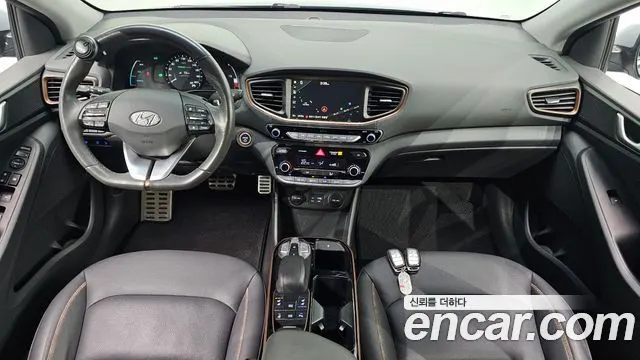 HYUNDAI IONIQ ELECTRIC 2017 — 172 249 км, светло-серебристый, Корея — под ключ — фото 7