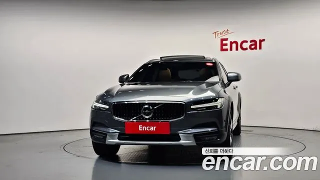 VOLVO V90 CROSS COUNTRY 2019 — 89 270 км, серый, Корея — под ключ — фото 3