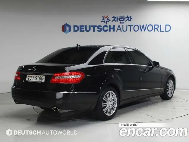 MERCEDES-BENZ E-CLASS W212 2011 — 84 956 км, чёрный, Корея — под ключ — фото 2
