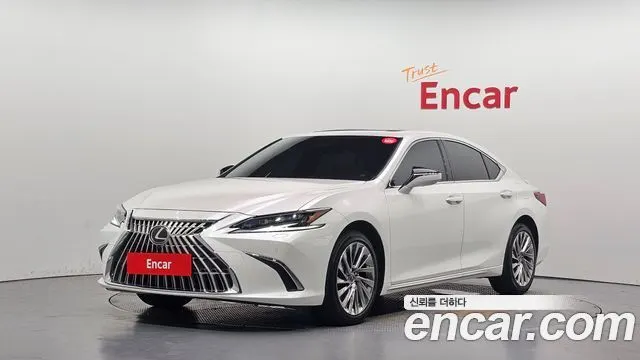 LEXUS ES300H 2026