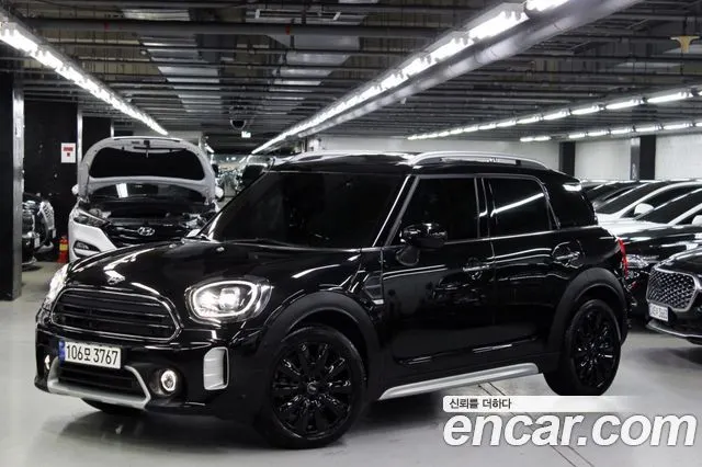MINI COOPER COUNTRYMAN 2024 — 18 300 км, чёрный, Корея — под ключ — фото 3