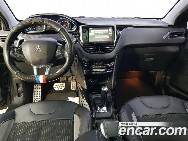 PEUGEOT 2008 2017 — 123 093 км, серебристо-серый, Корея — под ключ — фото 5
