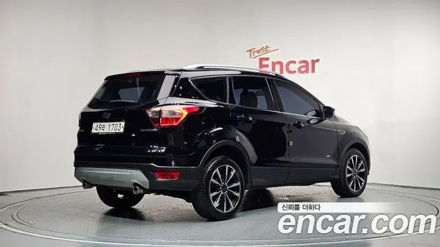FORD KUGA 2017 — 138 787 км, чёрный, Корея — под ключ — фото 2