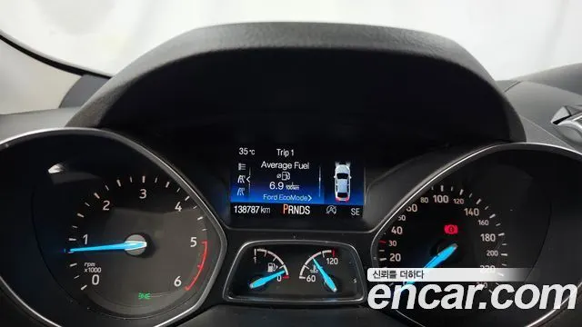 FORD KUGA 2017 — 138 787 км, чёрный, Корея — под ключ — фото 8