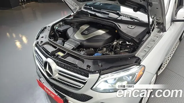 MERCEDES-BENZ GLE-CLASS W166 2018 — 52 312 км, серебристый, Корея — под ключ — фото 6