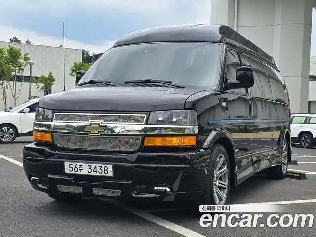 CHEVROLET EXPRESS VAN 2019 — 23 700 км, Корея — под ключ — фото 1