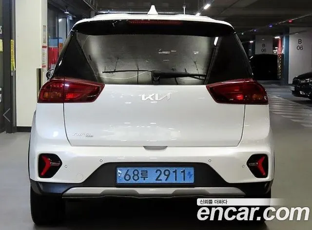 KIA NIRO PLUS 2023 — 59 831 км, белый, Корея — под ключ — фото 4