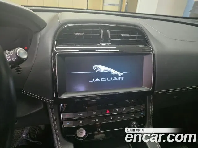 JAGUAR F-PACE 2017 — 113 000 км, чёрный, Корея — под ключ — фото 5