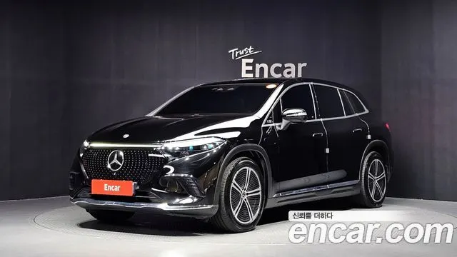 MERCEDES-BENZ EQS SUV X296 2023 — 37 983 км, чёрный, Корея — под ключ — фото 1
