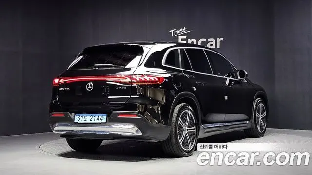 MERCEDES-BENZ EQS SUV X296 2023 — 37 983 км, чёрный, Корея — под ключ — фото 2