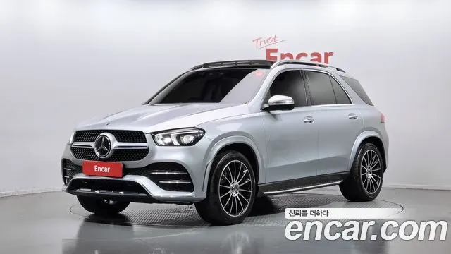 MERCEDES-BENZ GLE-CLASS W167 2023 — 48 561 км, серебристый, Корея — под ключ — фото 1