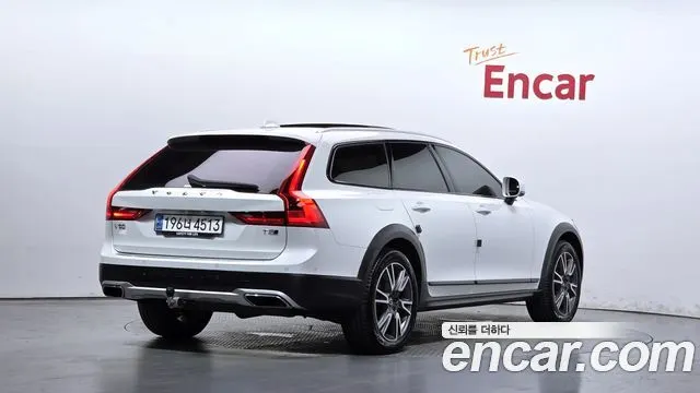 VOLVO V90 CROSS COUNTRY 2020 — 84 851 км, белый, Корея — под ключ — фото 2