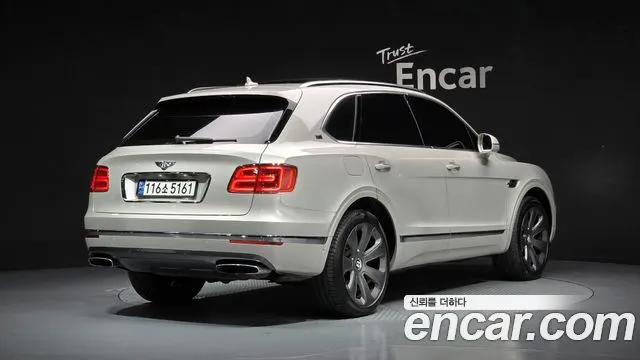 BENTLEY BENTAYGA 2018 — 59 496 км, белый-перламутр, Корея — под ключ — фото 2