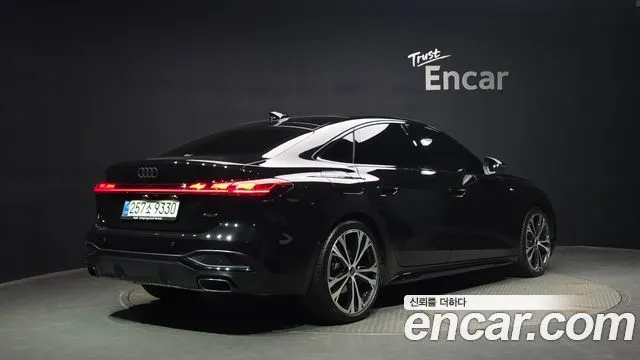 AUDI A5 2025