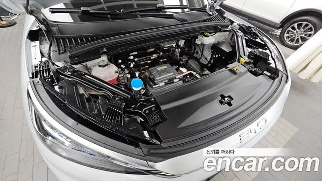 BYD ATTO 3 2025 — 15 287 км, светло-серебристый, Корея — под ключ — фото 6
