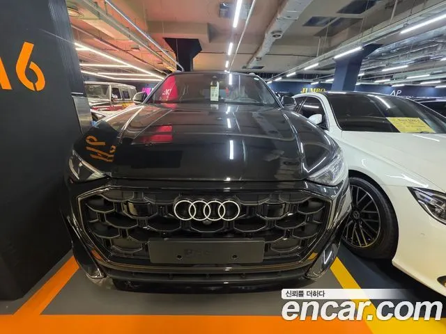 AUDI Q8 2026