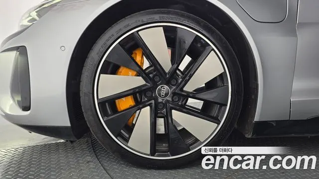 AUDI E-TRON 2022 — 121 131 км, серебристо-серый, Корея — под ключ — фото 5