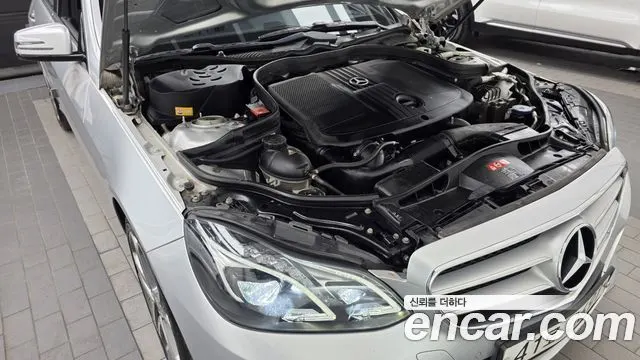 MERCEDES-BENZ E-CLASS W212 2016 — 112 075 км, серебристый, Корея — под ключ — фото 6