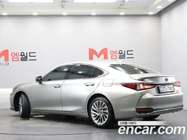 LEXUS ES300H 2025 — 29 560 км, светло-золотистый, Корея — под ключ — фото 4
