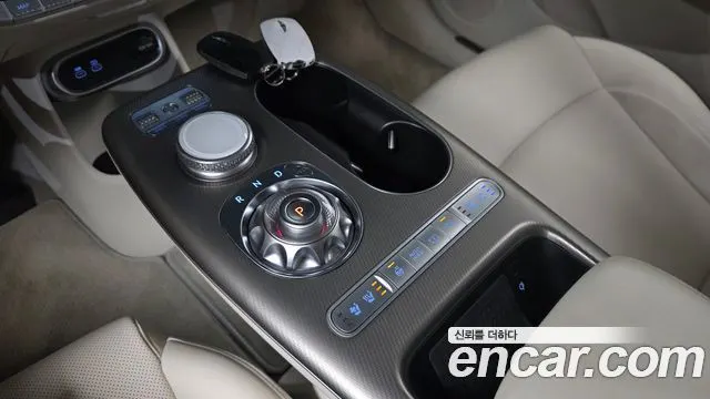 GENESIS GV60 2022 — 114 985 км, серебристо-серый, Корея — под ключ — фото 9