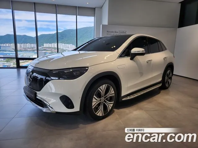 MERCEDES-BENZ EQE SUV X294 2023 — 31 194 км, белый, Корея — под ключ — фото 11