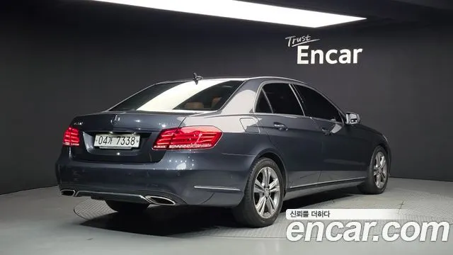 MERCEDES-BENZ E-CLASS W212 2016 — 115 940 км, светло-серебристый, Корея — под ключ — фото 2